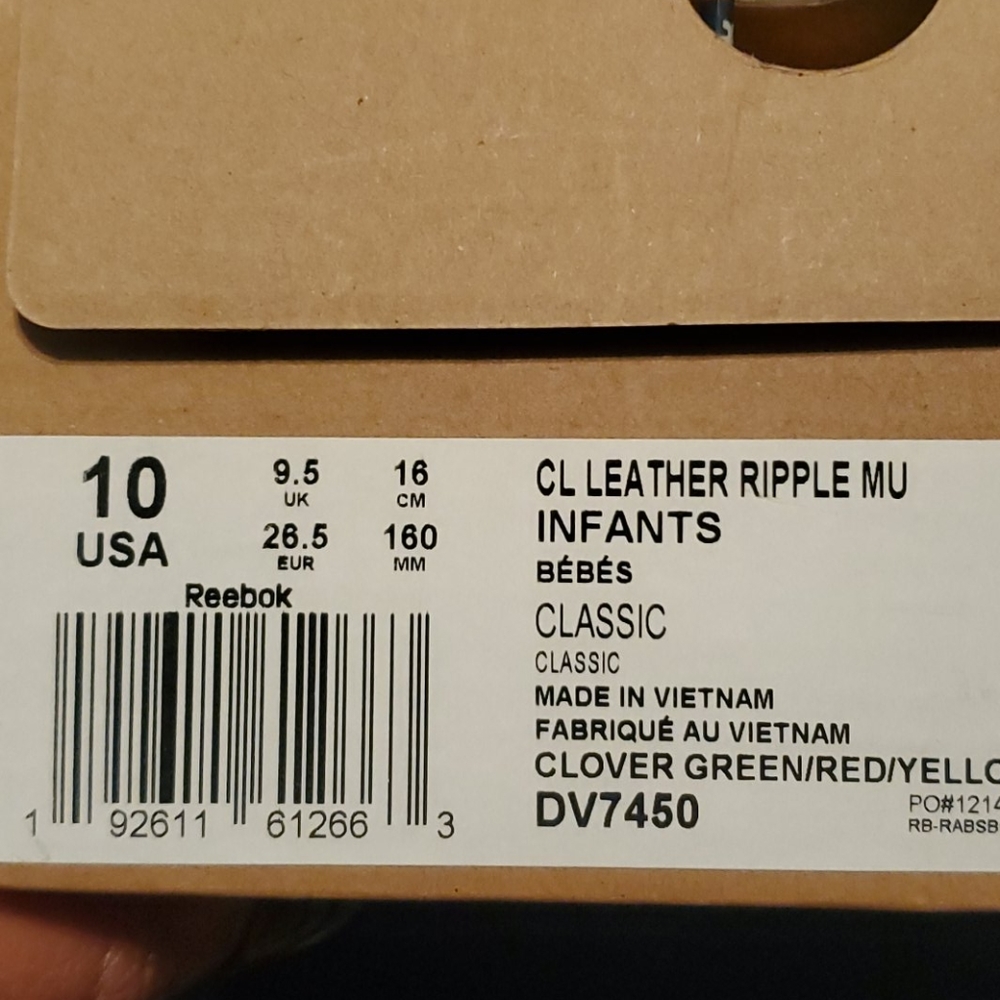 Sneakers - Picture 5 of 5